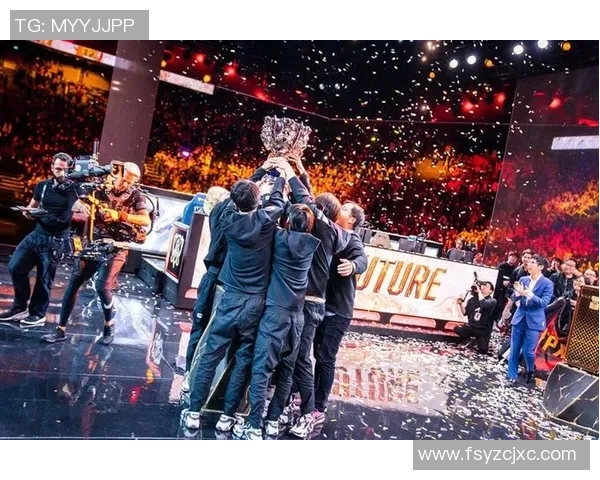 职业联赛特别报道:FPX从低谷崛起的传奇逆袭之路 职业联赛特别报道:FPX从低谷崛起的传奇逆袭之路